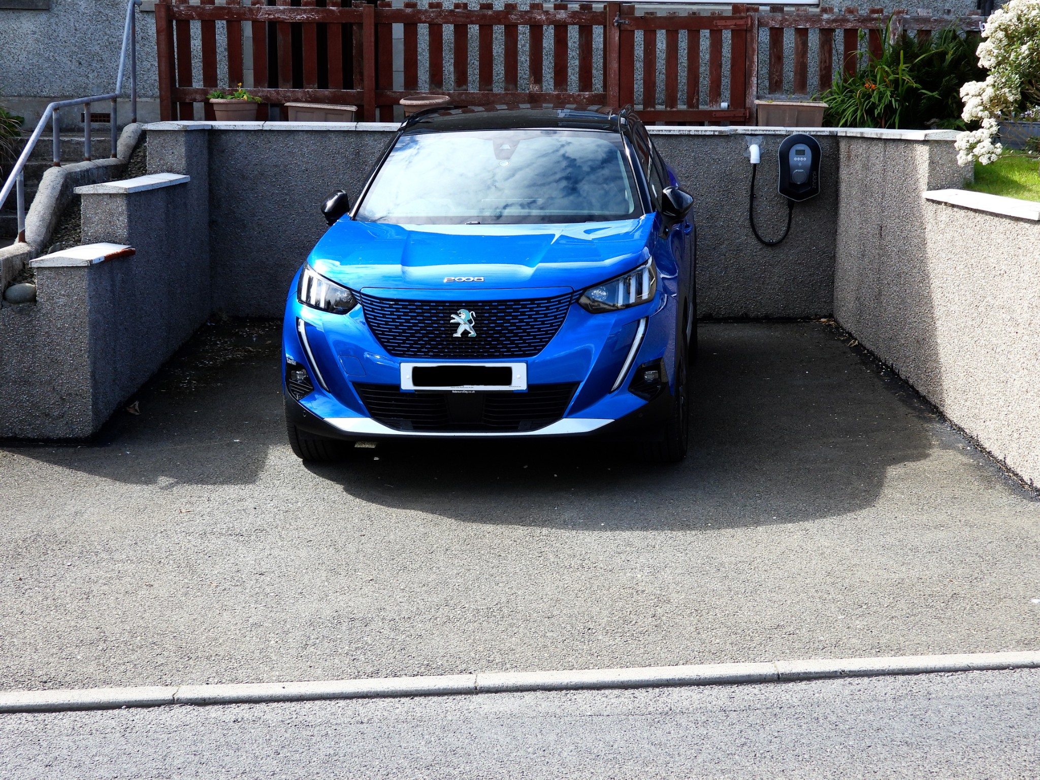 Electric vehicle lease and charger ReFLEX Orkney